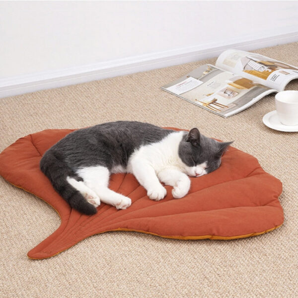 Leaf Comfy Cat Bed - Image 4